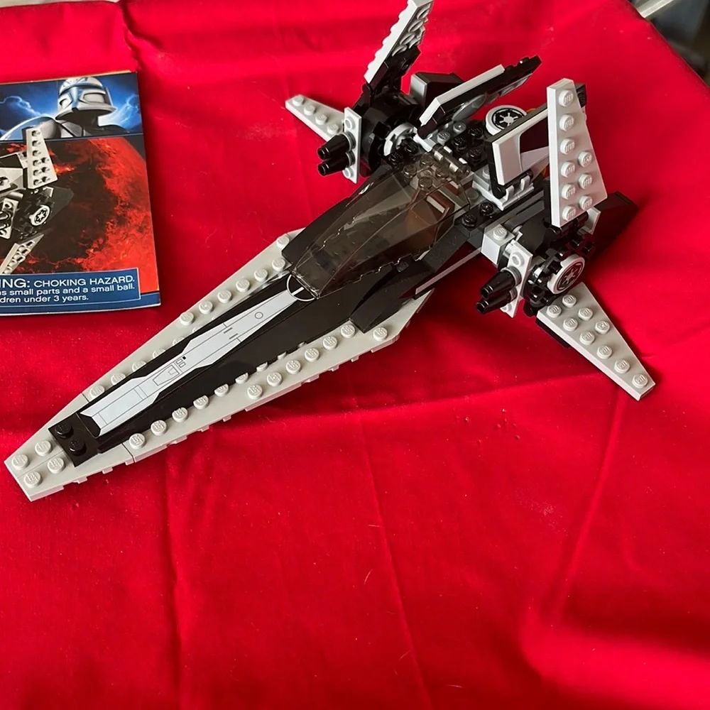 Lego Star Wars Retired Imperial V-wing Starfighter - Picture 2 of 4